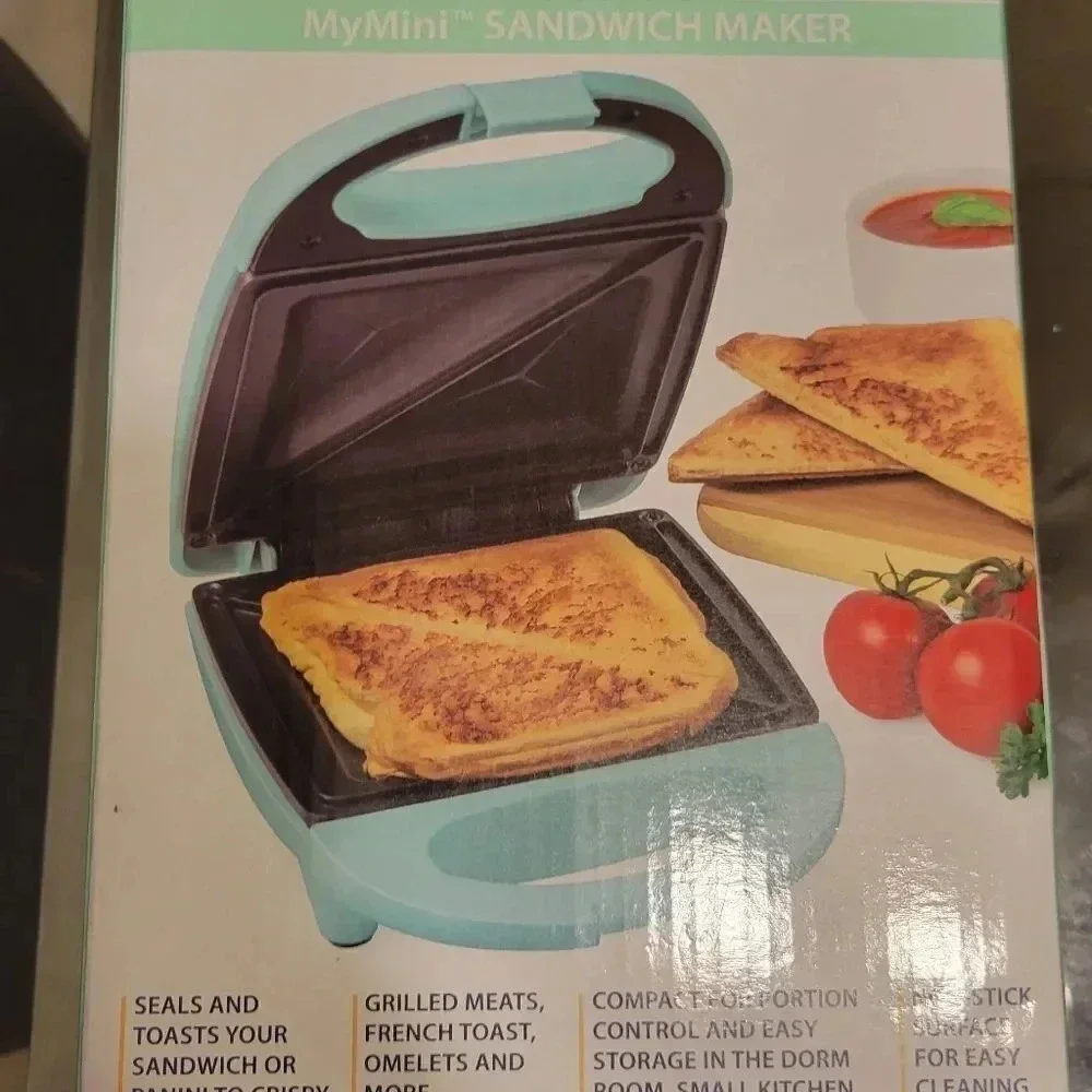 ‎Nostalgia Mini Sandwich Maker